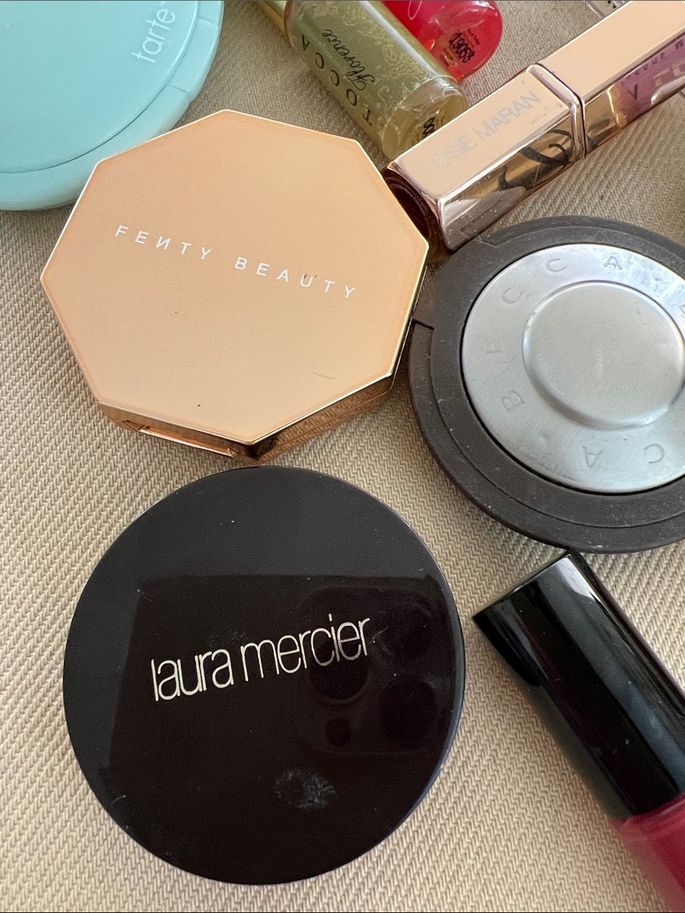 Assorted Women’s Makeup and Perfume Collection - Picture 4 of 9